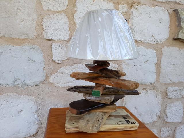 Lampe en bois flotté d'Oléron